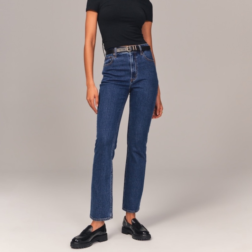 Abercrombie & Fitch Ultra High Rise Ankle Straight Jean, Curve Love size 27/4